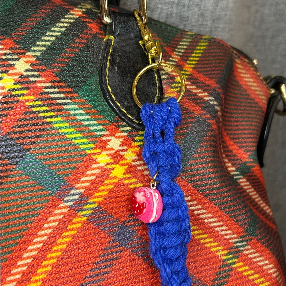 Handmade Macrame Foodie Key Chain - Picture 5 of 12